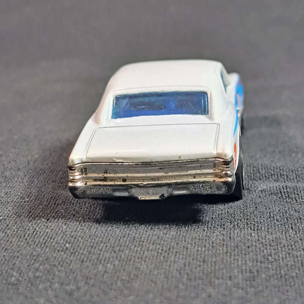 Hot Wheels‎ 67 White Chevelle SS 396 Racing Toy Car